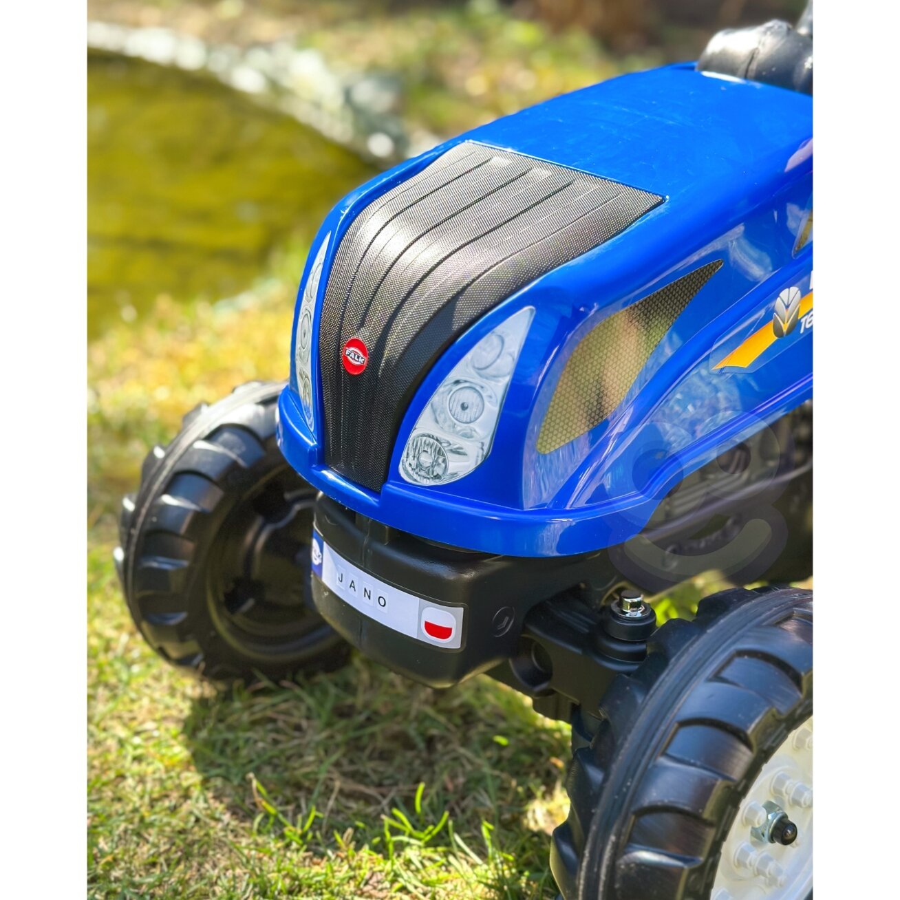 FALK pedalinis traktorius New Holland su priekaba ir atidaromu variklio dangčiu 2–5 m. 3 FALK pedalinis traktorius New Holland su priekaba ir atidaromu variklio dangčiu 2–5 m. 3