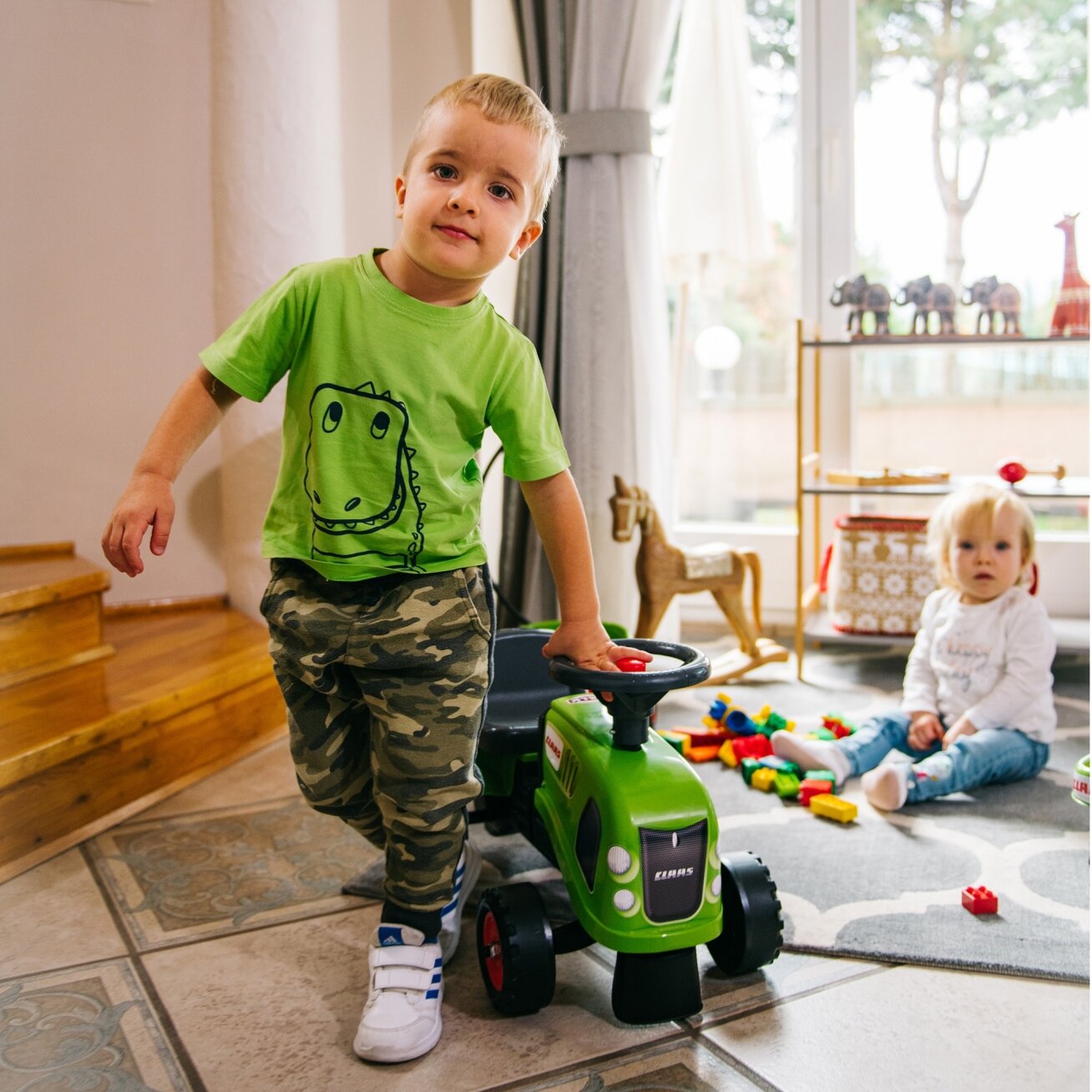 FALK Baby Claas žalias traktoriukas su priekaba + priedai nuo 1 metų 2 FALK Baby Claas žalias traktoriukas su priekaba + priedai nuo 1 metų 2