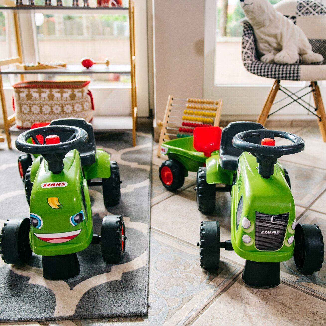 FALK Baby Claas žalias traktoriukas su priekaba + priedai nuo 1 metų 9 FALK Baby Claas žalias traktoriukas su priekaba + priedai nuo 1 metų 9