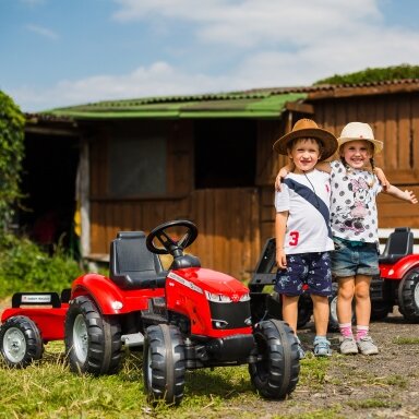 FALK pedalinis traktorius Massey Ferguson 8740S su kaušu ir priekaba 3–7 m.