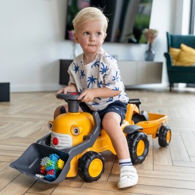 FALK Važinėjamas traktorius Komatsu su ekskavatoriaus kaušu ir priekaba nuo 1–3 metų FALK Važinėjamas traktorius Komatsu su ekskavatoriaus kaušu ir priekaba nuo 1–3 metų