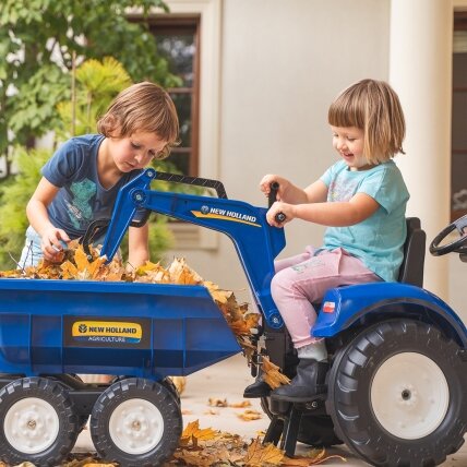 FALK pedalinis traktorius New Holland T8 su ekskavatorium ir priekaba 3–7 m. 5