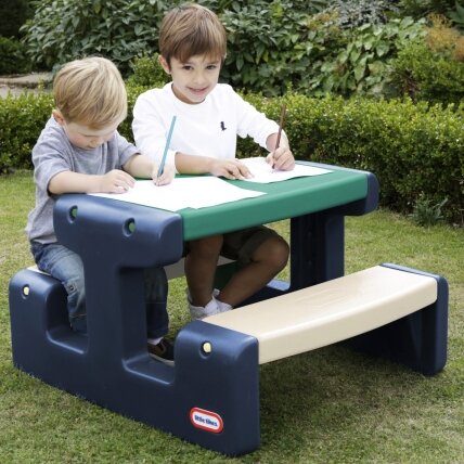 Little Tikes vaikiškas pikniko staliukas mėlynai-žalias, skirtas sodui 4 Little Tikes vaikiškas pikniko staliukas mėlynai-žalias, skirtas sodui 4