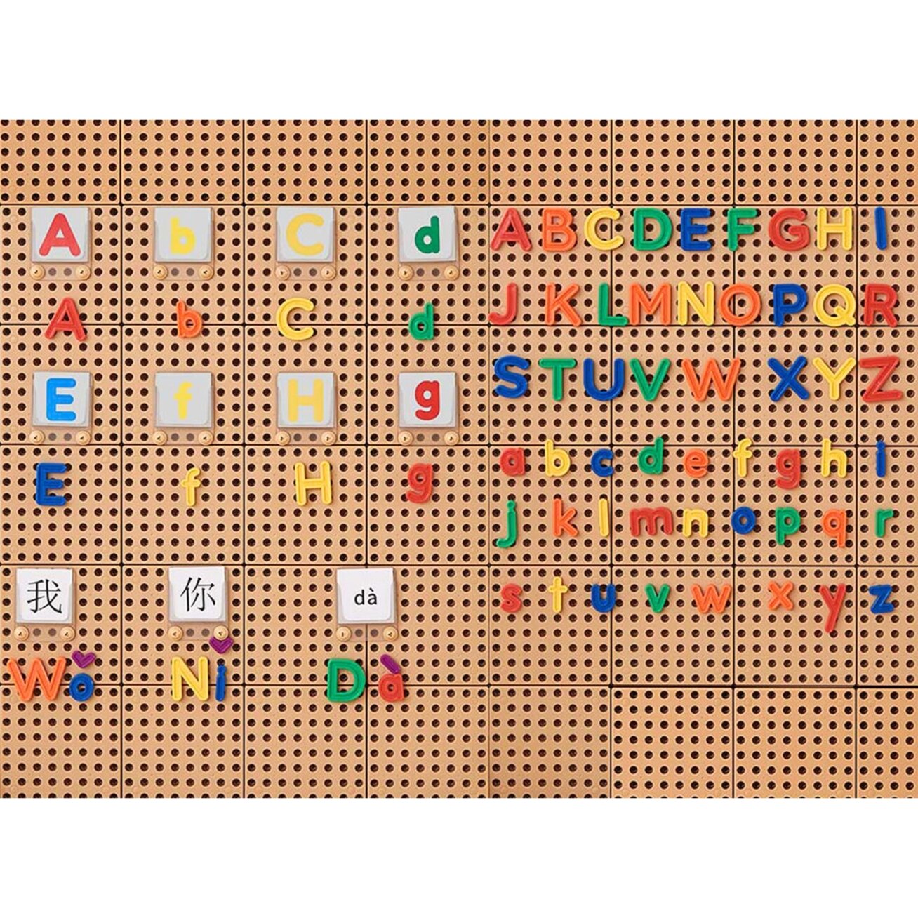 MASTERKIDZ Abėcėlė – didžiųjų ir mažųjų raidžių rinkinys sieniniams STEM paneliams 122 el. 5