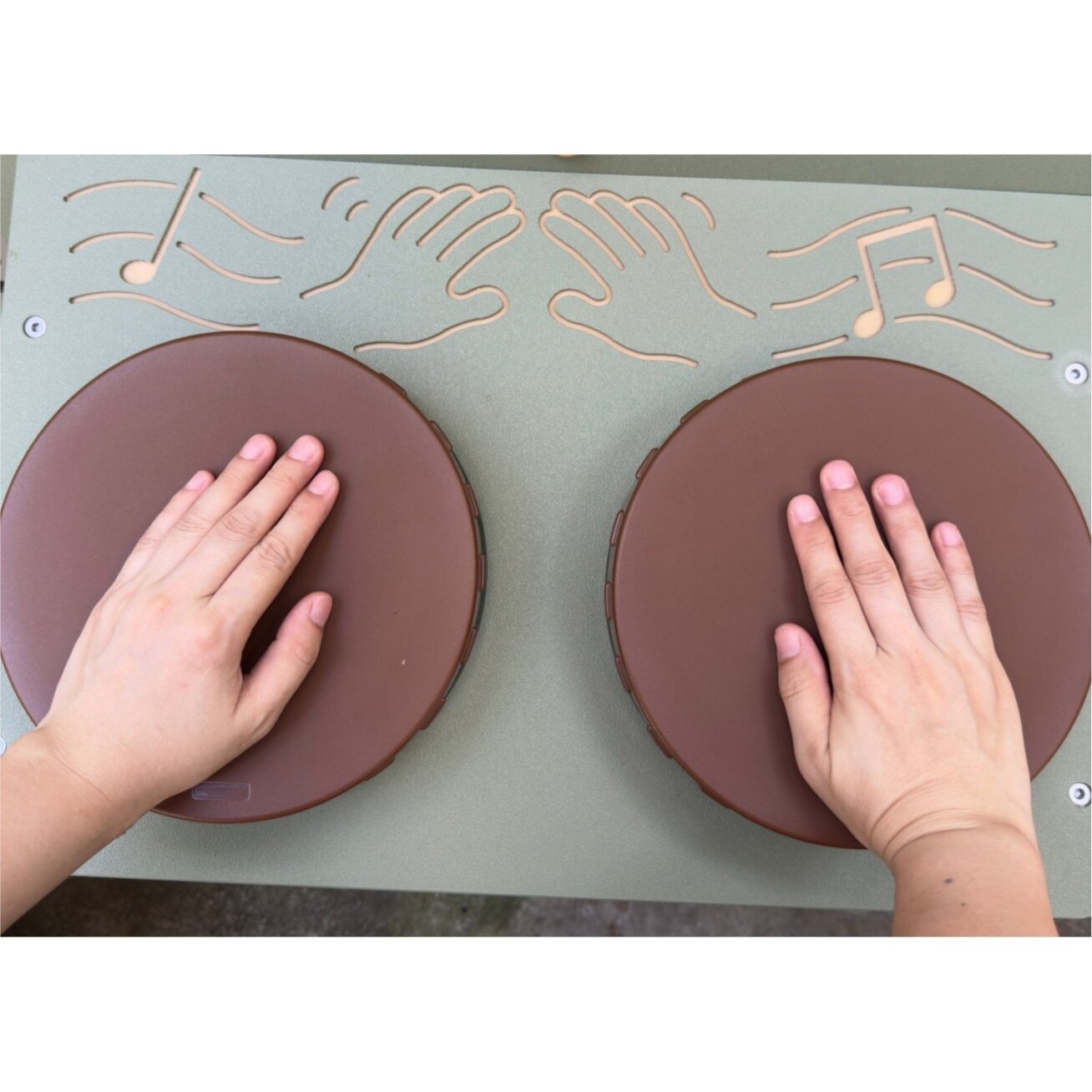 MASTERKIDZ Bongai Muzikos Instrumentas Būgneliai Priedai STEM lentelei 1