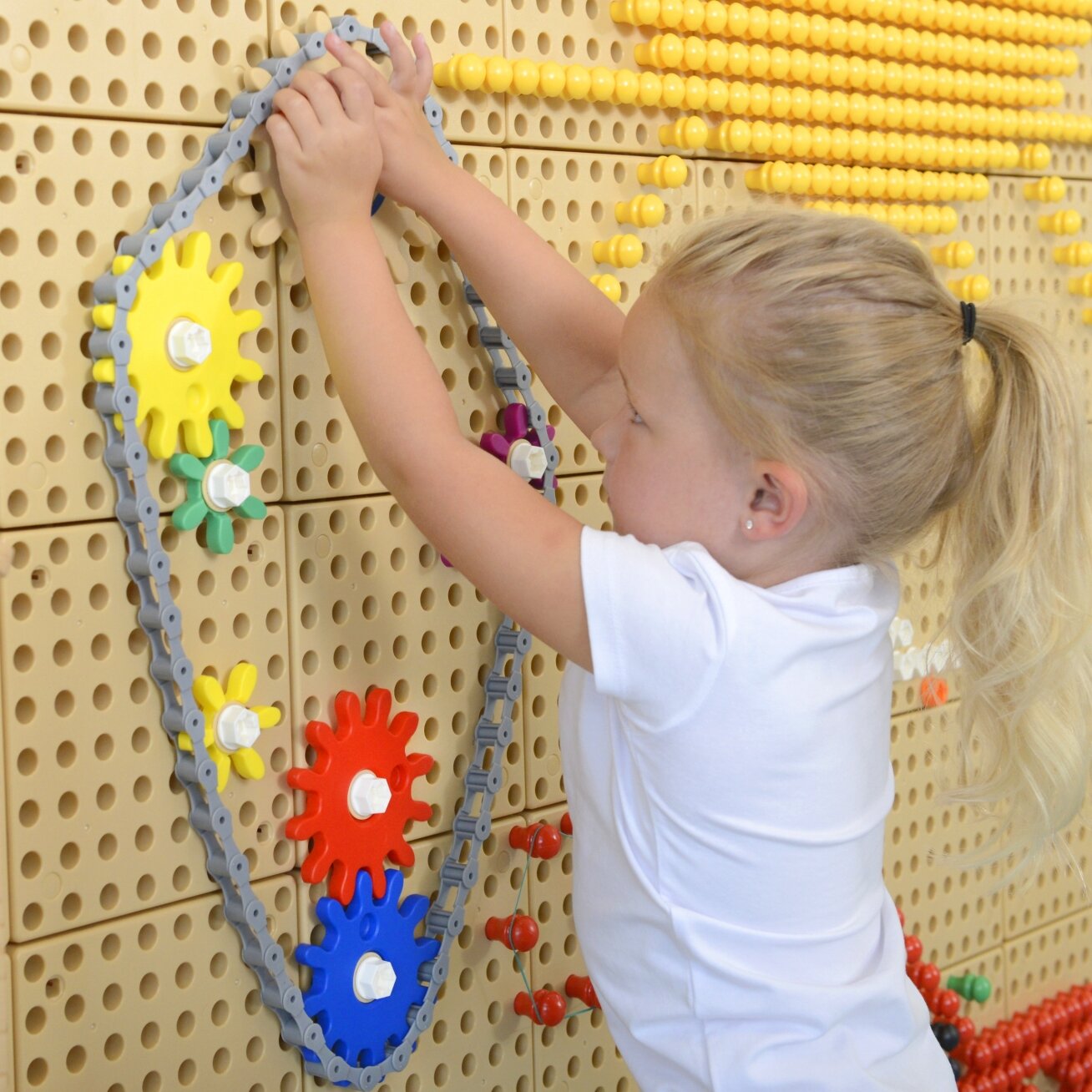 MASTERKIDZ Dantračiai Sukurk Savo Mechanizmą – STEM mokslinė-kūrybinė lenta 1