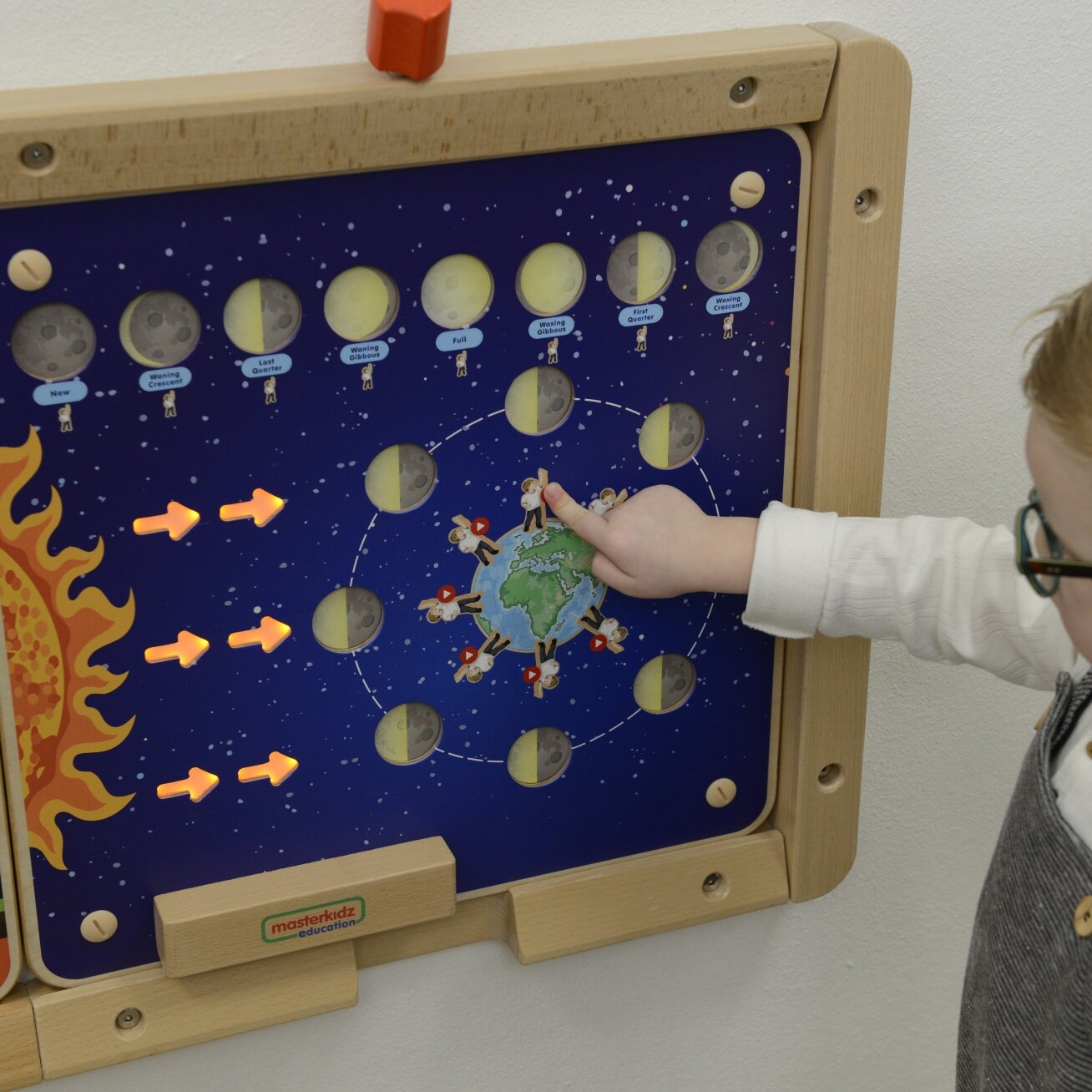 MASTERKIDZ Montessori edukacinė lentelė Mėnulio fazės 2