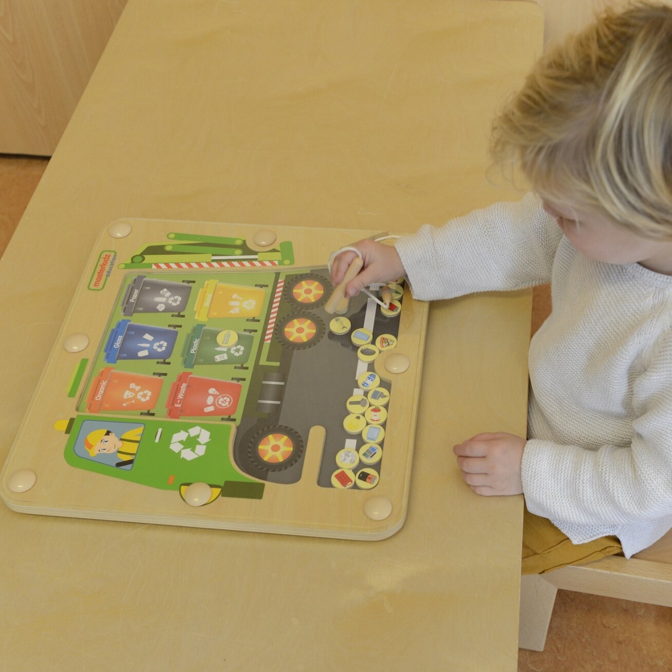 MASTERKIDZ magnetinė lentelė atliekų rūšiavimui – perdirbimo sunkvežimis Montessori 3 MASTERKIDZ magnetinė lentelė atliekų rūšiavimui – perdirbimo sunkvežimis Montessori 3