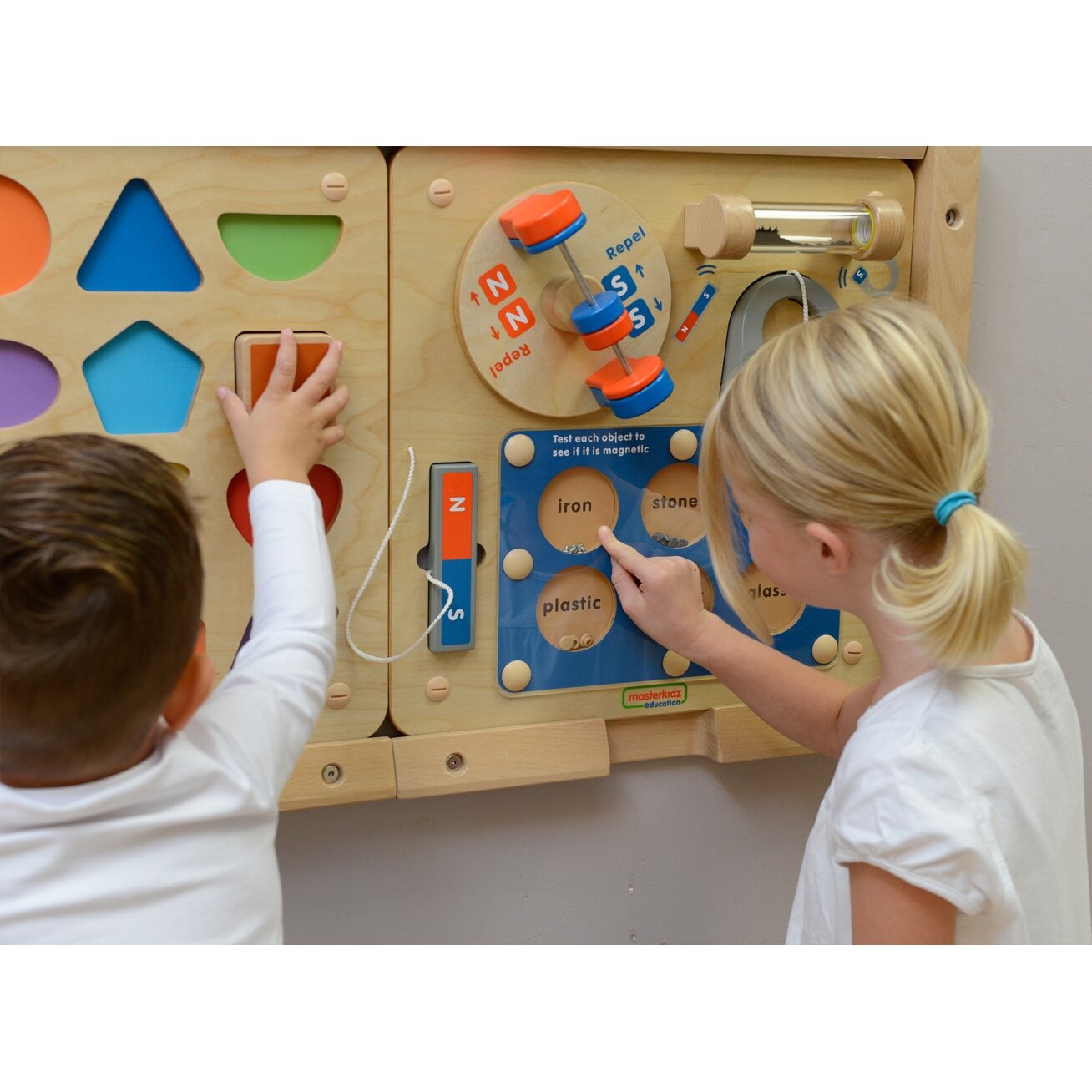 MASTERKIDZ Magnetinės traukos pažinimas – sieninė edukacinė lenta Flex Montessori 4