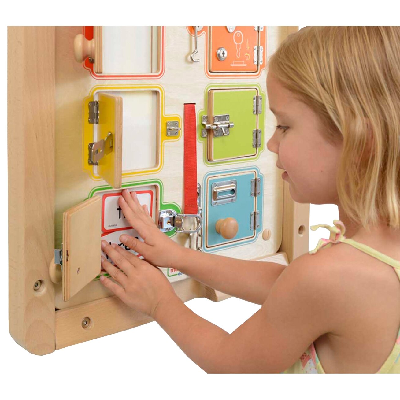 MASTERKIDZ Spynų atidarymo ir uždarymo mokymasis – sieninė manipuliacinė lenta 2 MASTERKIDZ Spynų atidarymo ir uždarymo mokymasis – sieninė manipuliacinė lenta 2