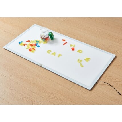 MASTERKIDZ Skaidri abėcėlė 52 spalvotos raidės šviesos paneliui STEM 2