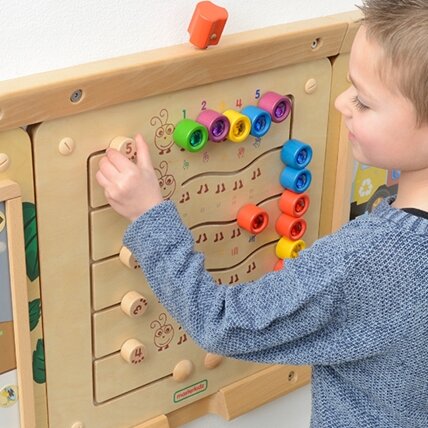 MASTERKIDZ Spalvoti vikšreliai – skaičių ir kiekių mokymasis – Montessori edukacinė sieninė lenta 6 MASTERKIDZ Spalvoti vikšreliai – skaičių ir kiekių mokymasis – Montessori edukacinė sieninė lenta 6