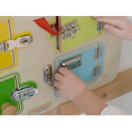 MASTERKIDZ Spynų atidarymo ir uždarymo mokymasis – sieninė manipuliacinė lenta 4