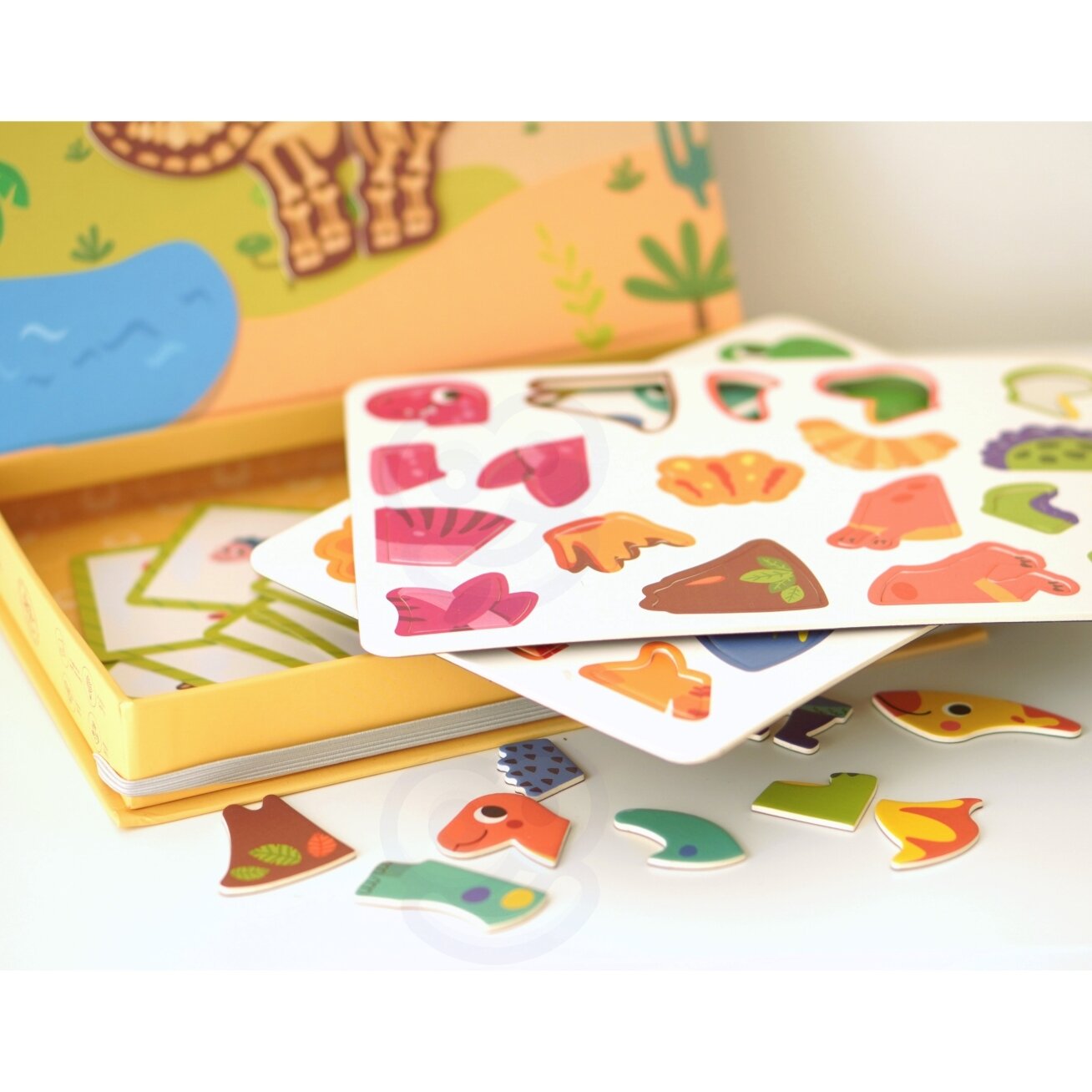 TOOKY TOY Magnetinė dėlionė Dinozaurai Puzzle 7 TOOKY TOY Magnetinė dėlionė Dinozaurai Puzzle 7