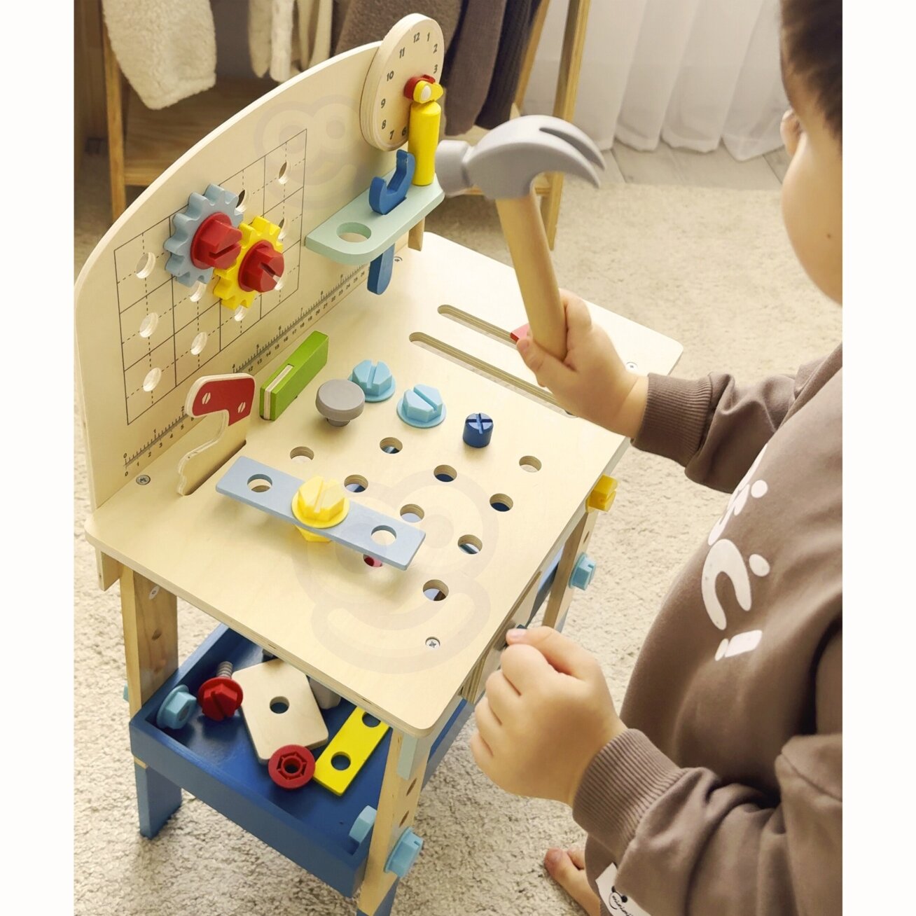 TOOKY TOY Medinis meistravimo stalas dirbtuvės 7 TOOKY TOY Medinis meistravimo stalas dirbtuvės 7