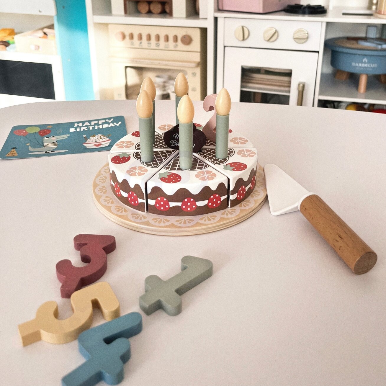 TOOKY TOY Medinis gimtadienio tortas su žvakutėmis ir lipukais 1