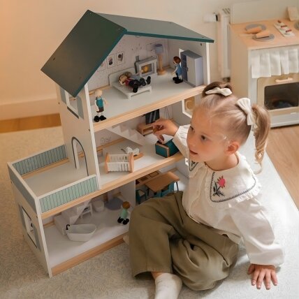 TOOKY TOY Didelis medinis lėlių namelis + figūrėlės FSC 2 TOOKY TOY Didelis medinis lėlių namelis + figūrėlės FSC 2