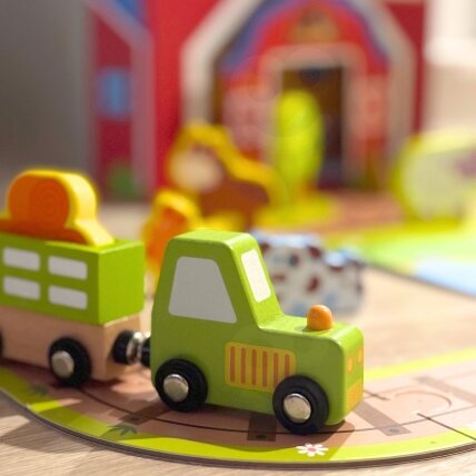 TOOKY TOY Medinė ferma lagamine Figūrėlės Transporto priemonės 6 TOOKY TOY Medinė ferma lagamine Figūrėlės Transporto priemonės 6
