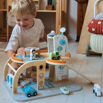 TOOKY TOY Medinis kosminis parkingas – kosminė stotis 7