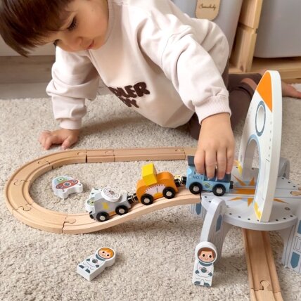 TOOKY TOY Medinis kosminis traukinukas – bėgių rinkinys 4 TOOKY TOY Medinis kosminis traukinukas – bėgių rinkinys 4
