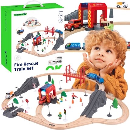 Tooky Toy medinis elektrinis traukinukų rinkinys Gaisrinė su garso efektais 70 vnt. FSC Tooky Toy medinis elektrinis traukinukų rinkinys Gaisrinė su garso efektais 70 vnt. FSC