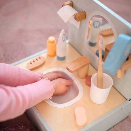 TOOKY TOY Toilet Bathroom Medinis tualeto ir vonios kambario rinkinys su priedais 6 TOOKY TOY Toilet Bathroom Medinis tualeto ir vonios kambario rinkinys su priedais 6