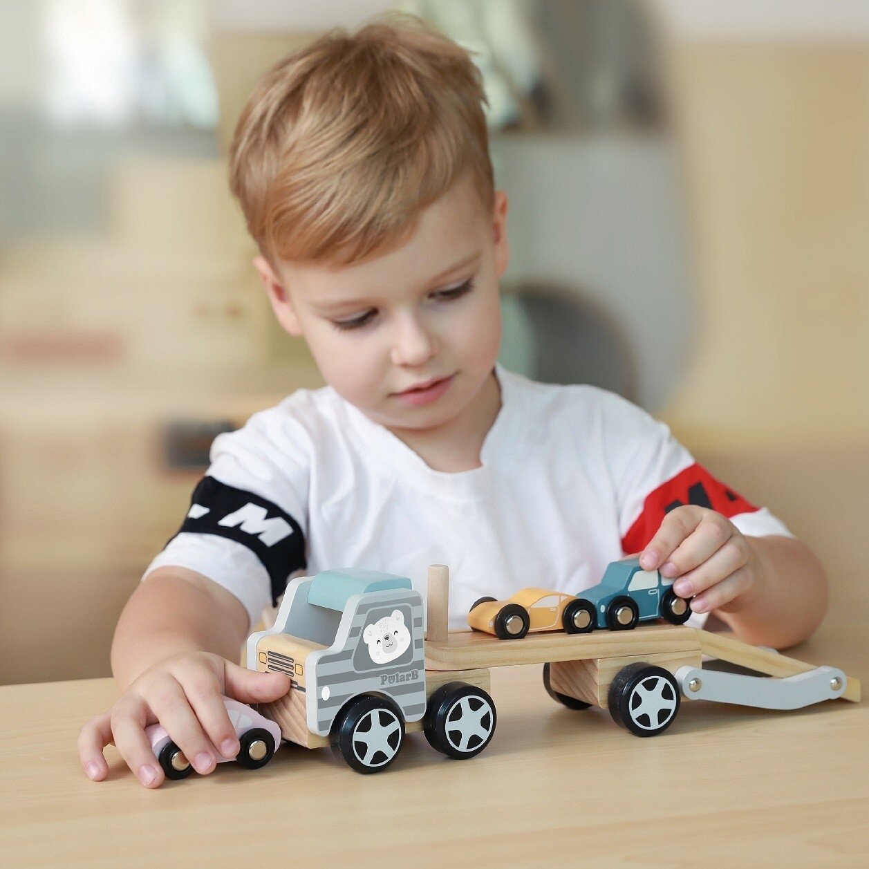VIGA PolarB medinis autovežis su Montessori automobiliukais 7