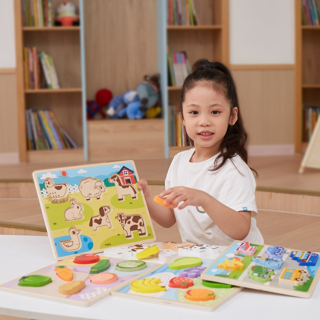 VIGA medinė Montessori dėlionė 2in1 daržovių figūrėlės 1