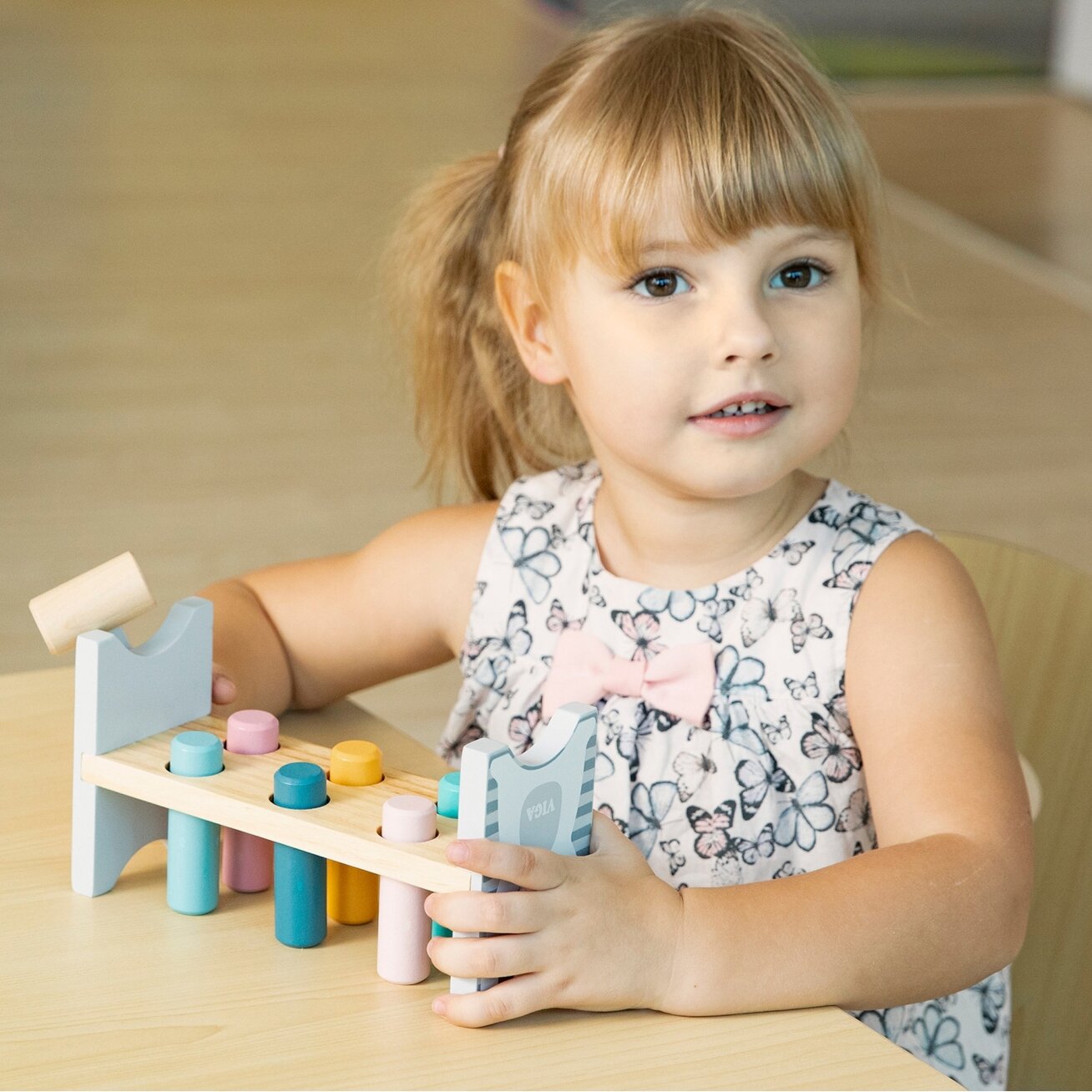 VIGA PolarB Medinis kalimo suoliukas su plaktuku - Montessori 1