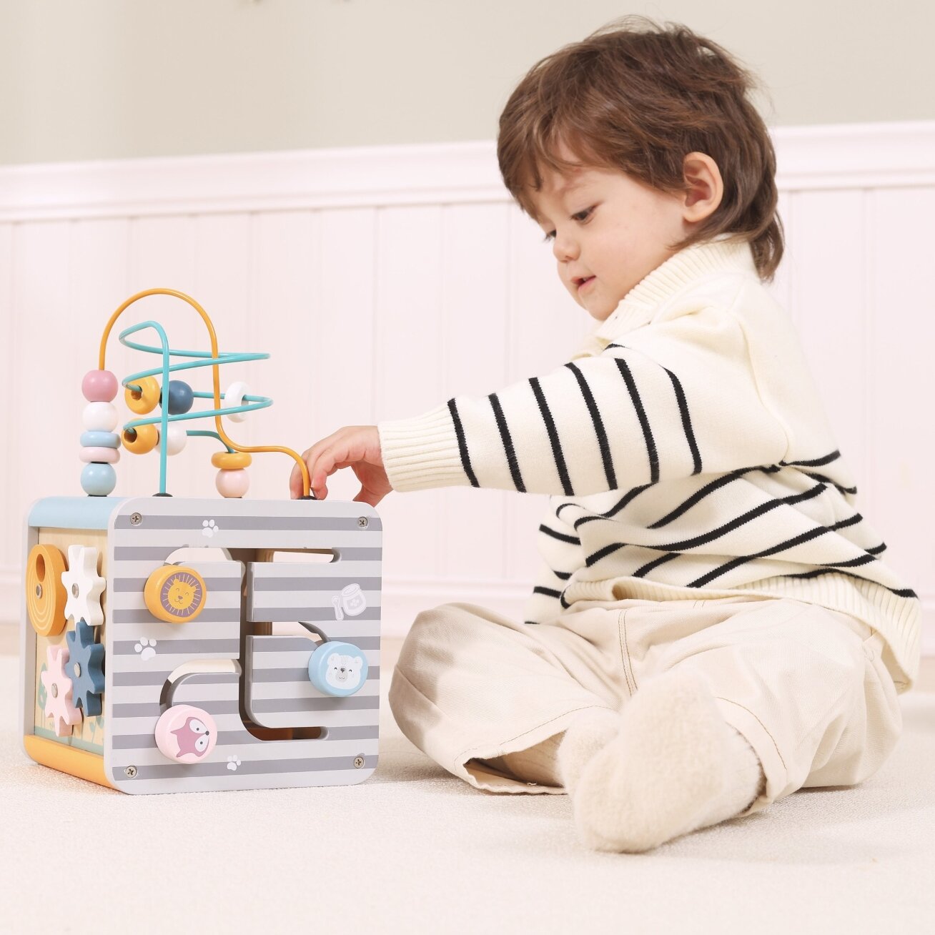 VIGA PolarB Activity Box medinis edukacinis žaidimų centras 5 viename kubas 4 VIGA PolarB Activity Box medinis edukacinis žaidimų centras 5 viename kubas 4