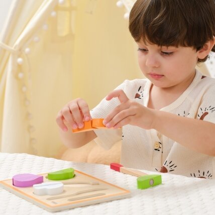 VIGA Medinė edukacinė Montessori dėlionė pjaustomos daržovės 4 VIGA Medinė edukacinė Montessori dėlionė pjaustomos daržovės 4