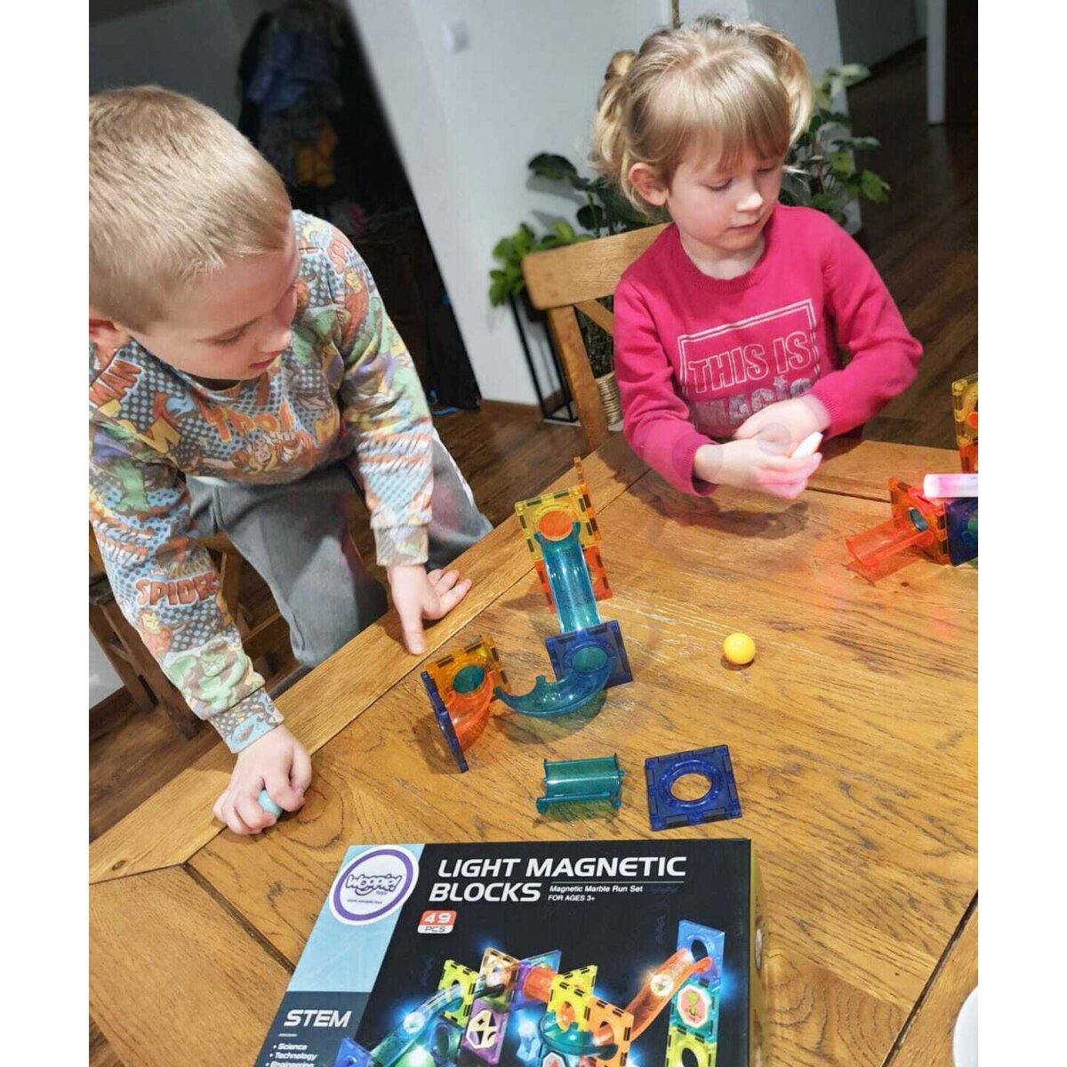 WOOPIE magnetinės kaladėlės Šviečiantis rutuliukų takelis 49 el. 13 WOOPIE magnetinės kaladėlės Šviečiantis rutuliukų takelis 49 el. 13