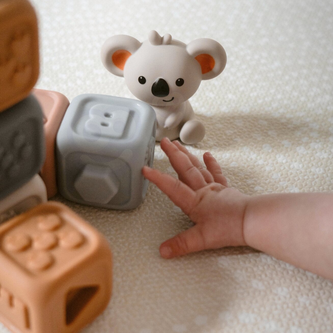 WOOPIE BABY Edukacinis rinkinys Piramidė Sensorinės kaladėlės 2in1 Kramtukas Skaičiai 3