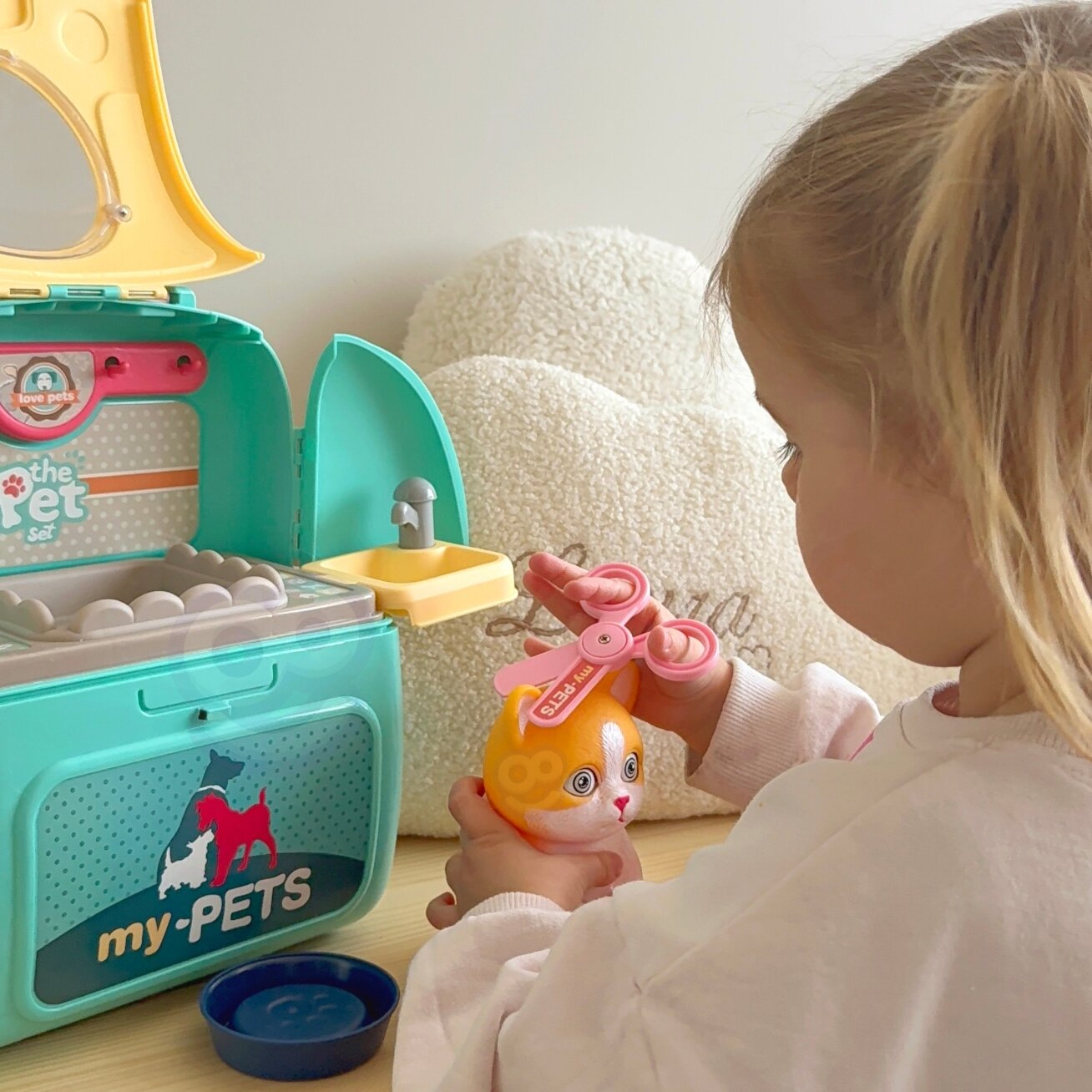 WOOPIE Kačiukas Nešiojamas grožio salonas 2w1 kuprinėje-nešyklėje 5