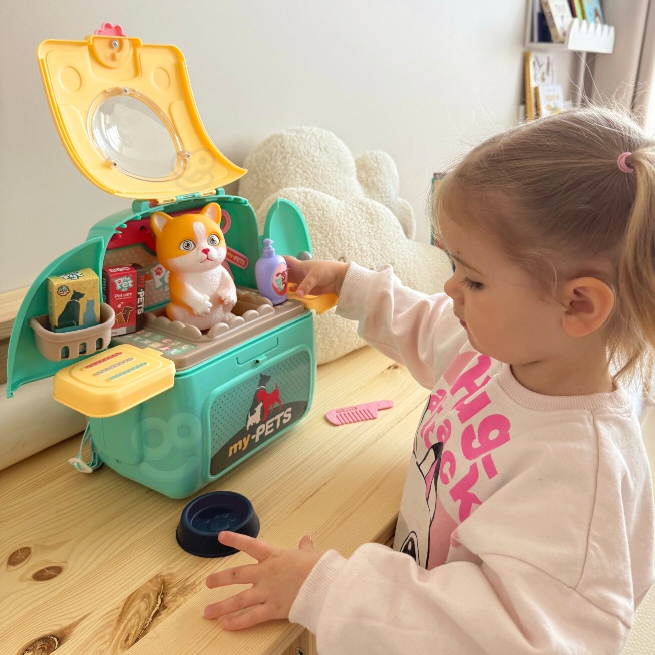 WOOPIE Kačiukas Nešiojamas grožio salonas 2w1 kuprinėje-nešyklėje 6 WOOPIE Kačiukas Nešiojamas grožio salonas 2w1 kuprinėje-nešyklėje 6