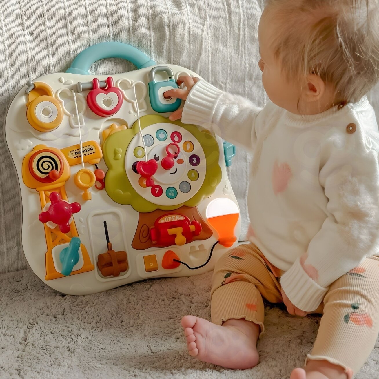 WOOPIE Montessori manipuliacinė sensorinė interaktyvi lenta mažyliui 2 WOOPIE Montessori manipuliacinė sensorinė interaktyvi lenta mažyliui 2