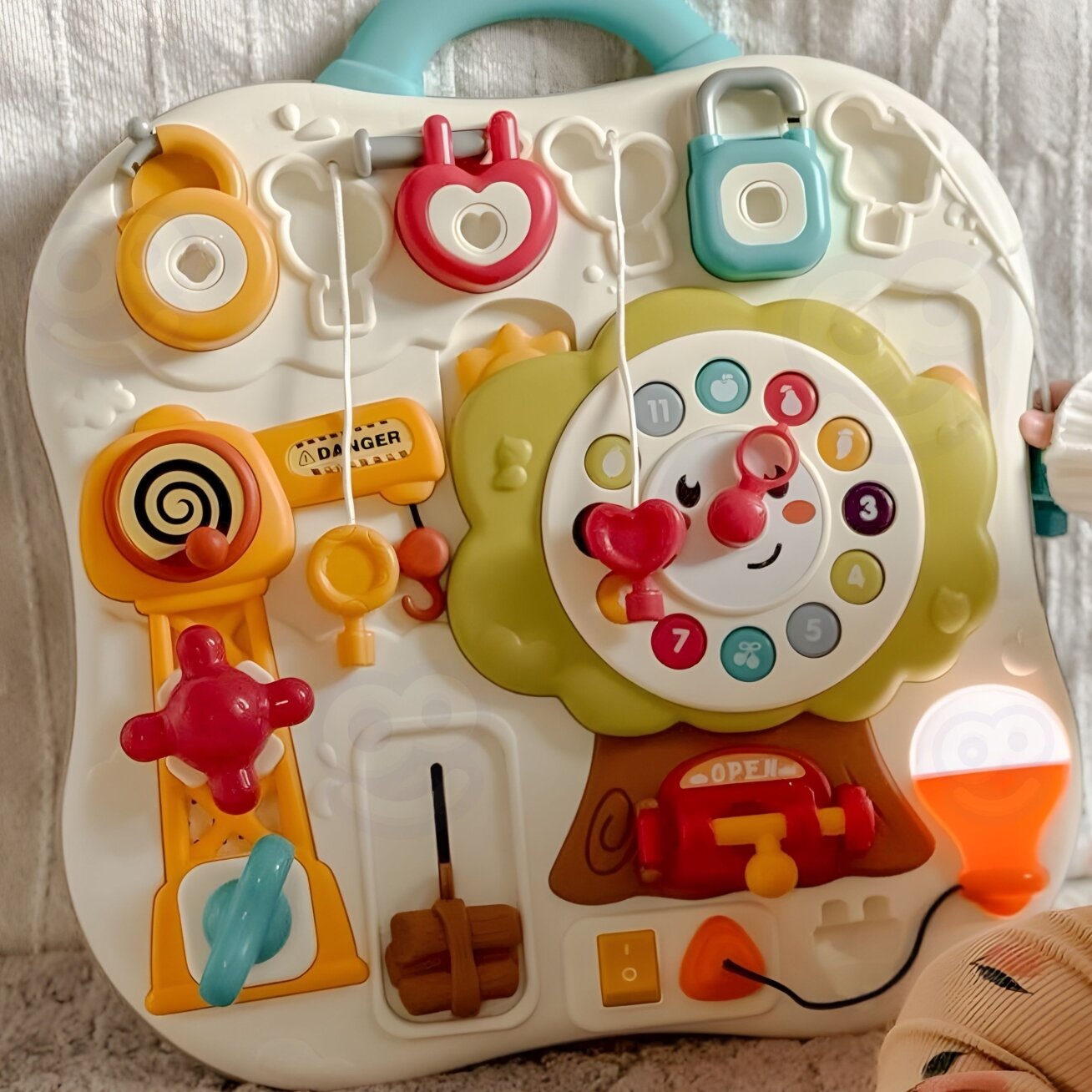 WOOPIE Montessori manipuliacinė sensorinė interaktyvi lenta mažyliui 4 WOOPIE Montessori manipuliacinė sensorinė interaktyvi lenta mažyliui 4