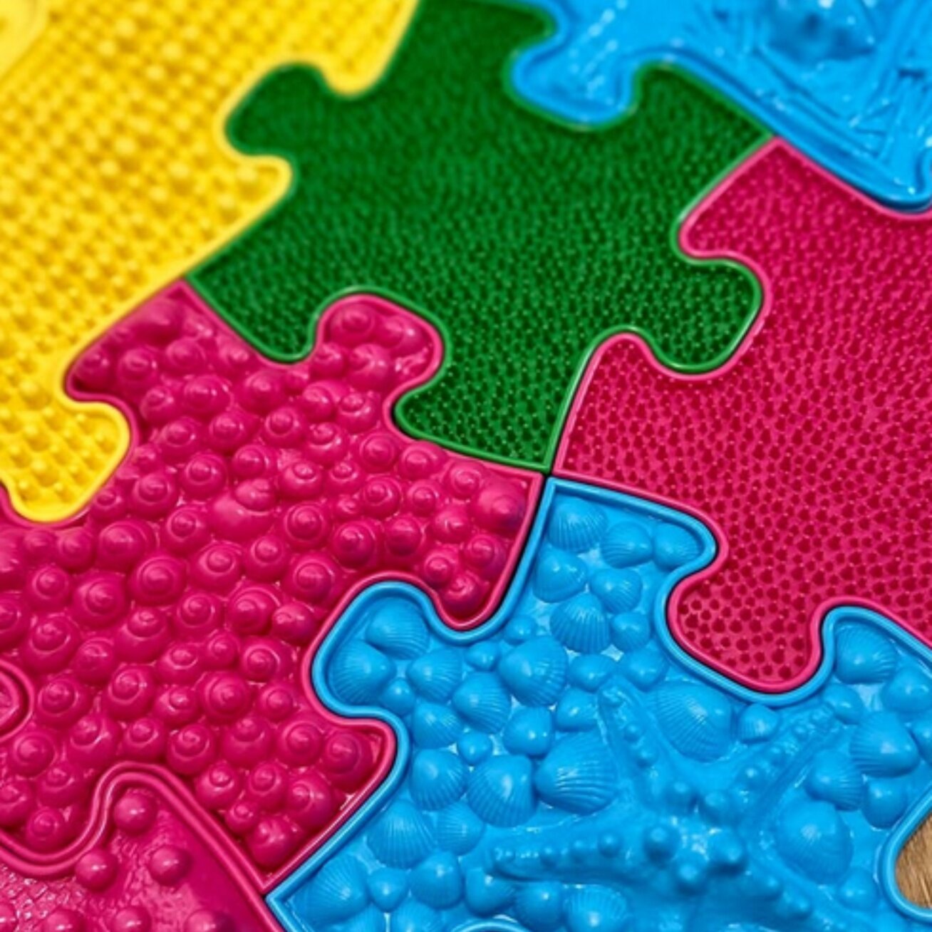 WOOPIE Sensorinis ortopedinis kilimėlis Royal Puzzle 26 vnt. + 4 maži 6
