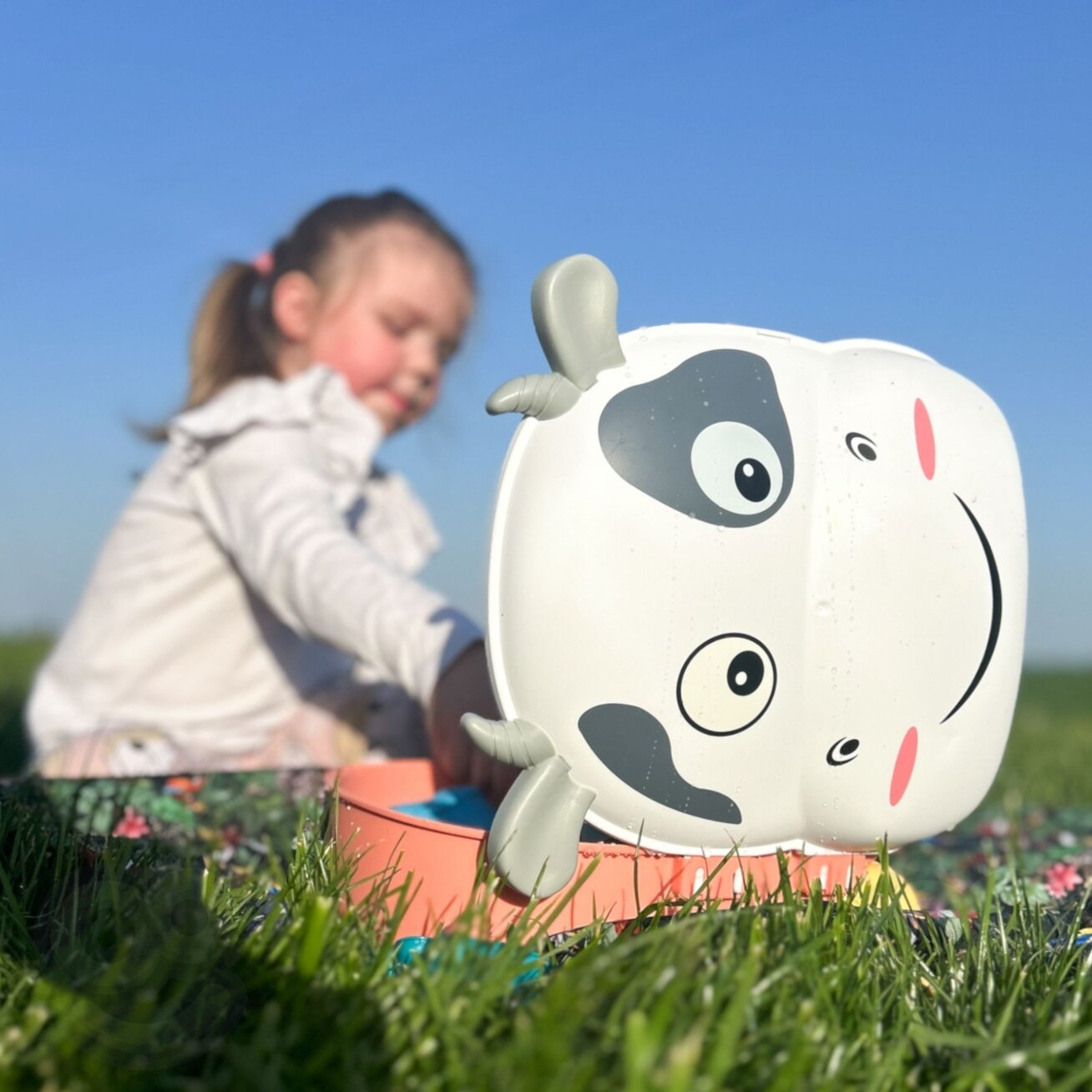WOOPIE Smėlio rinkinys 3in1 Lagaminas Karvytė Vandens staliukas 3