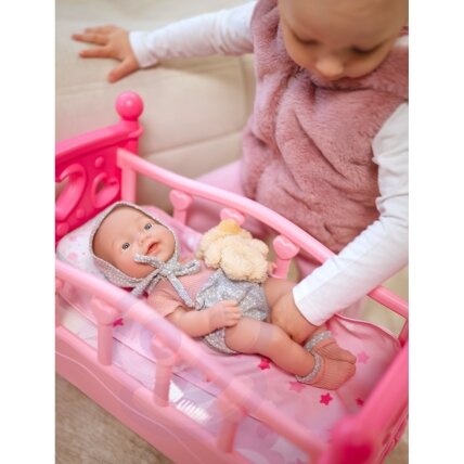 WOOPIE ROYAL kūdikio lėlė 36 cm su drabužėliais ir meškiuku, maitinimo priedai 4