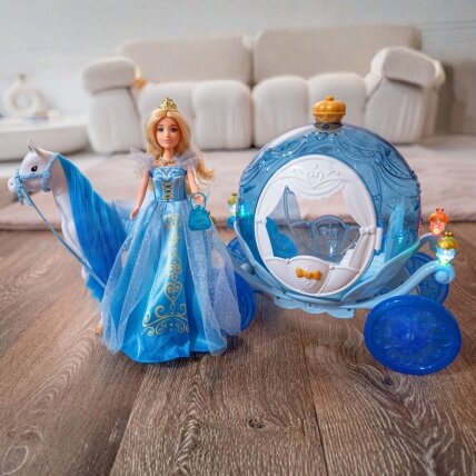 WOOPIE ROYAL Ledo princesės Lily lėlė ir stebuklingas vežimas karieta su priedais 4 WOOPIE ROYAL Ledo princesės Lily lėlė ir stebuklingas vežimas karieta su priedais 4