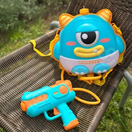 WOOPIE vandens pistoletas su kuprine UFO MONSTER – talpa 2,1 l 6 WOOPIE vandens pistoletas su kuprine UFO MONSTER – talpa 2,1 l 6