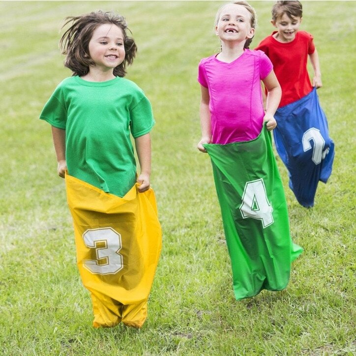 WOOPIE Šokinėjimo maišai Animacinis rinkinys Kinder Party 4 vnt. 2